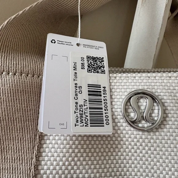lululemon Tote - Picture 2 of 6